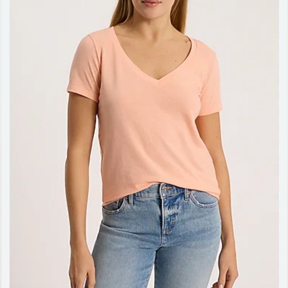 Large coral fitted t shirt